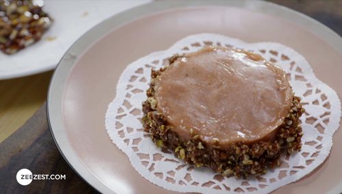 Guava Perad with Nut Praline 